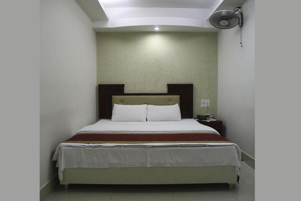 Hotel City Plaza Jessore Extérieur photo