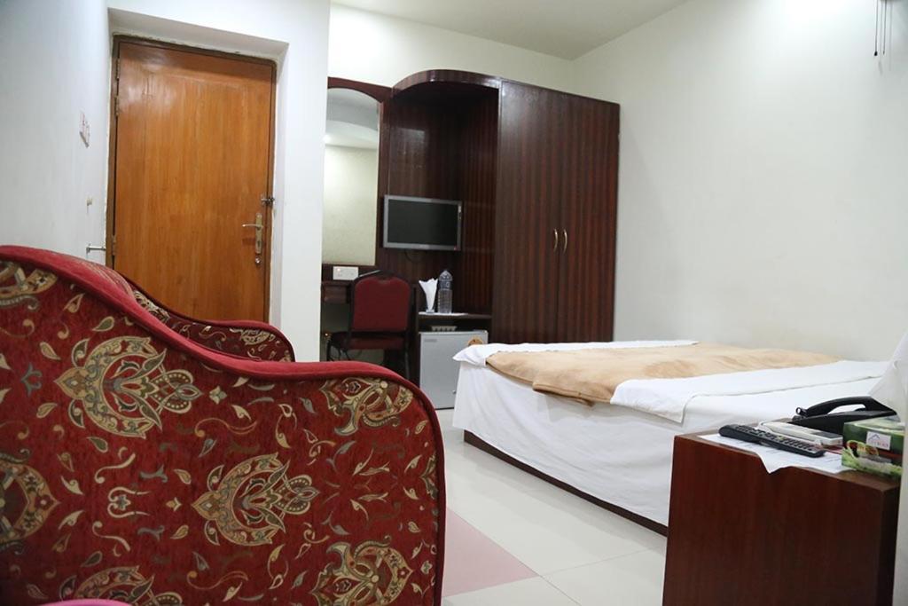 Hotel City Plaza Jessore Extérieur photo