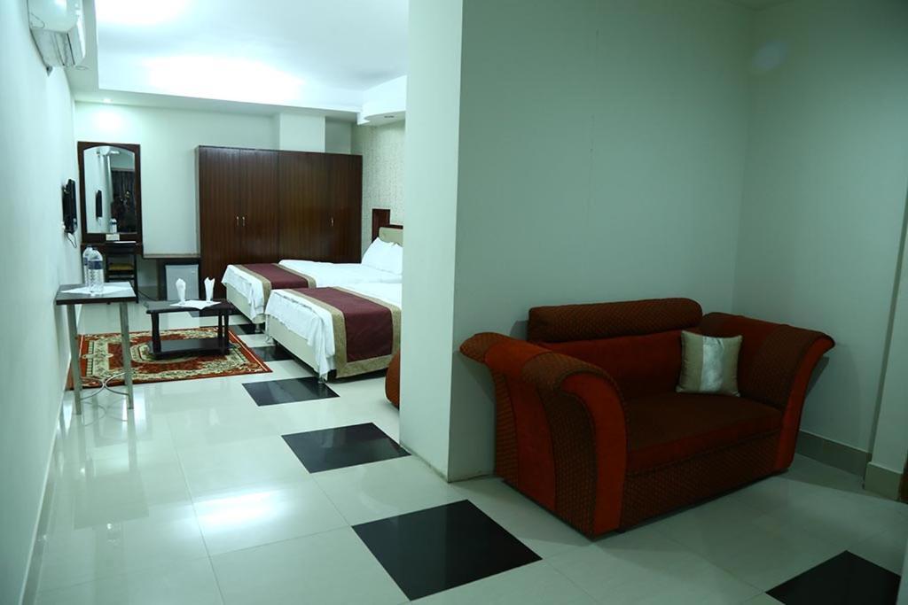 Hotel City Plaza Jessore Extérieur photo