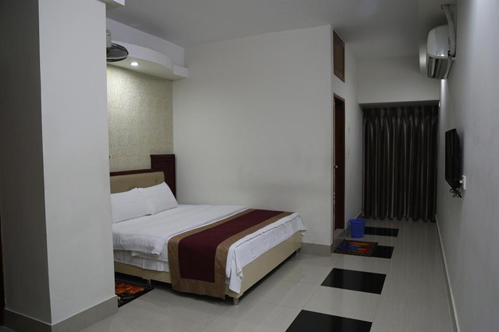 Hotel City Plaza Jessore Extérieur photo