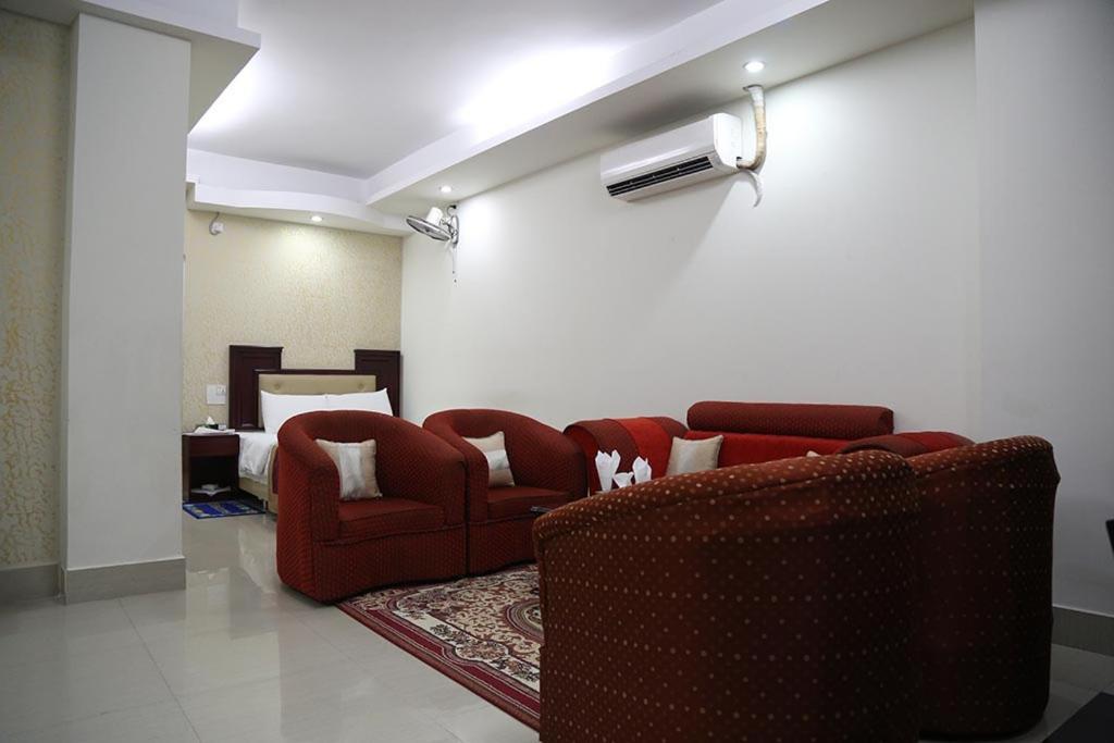 Hotel City Plaza Jessore Extérieur photo
