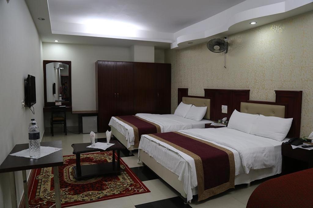Hotel City Plaza Jessore Extérieur photo